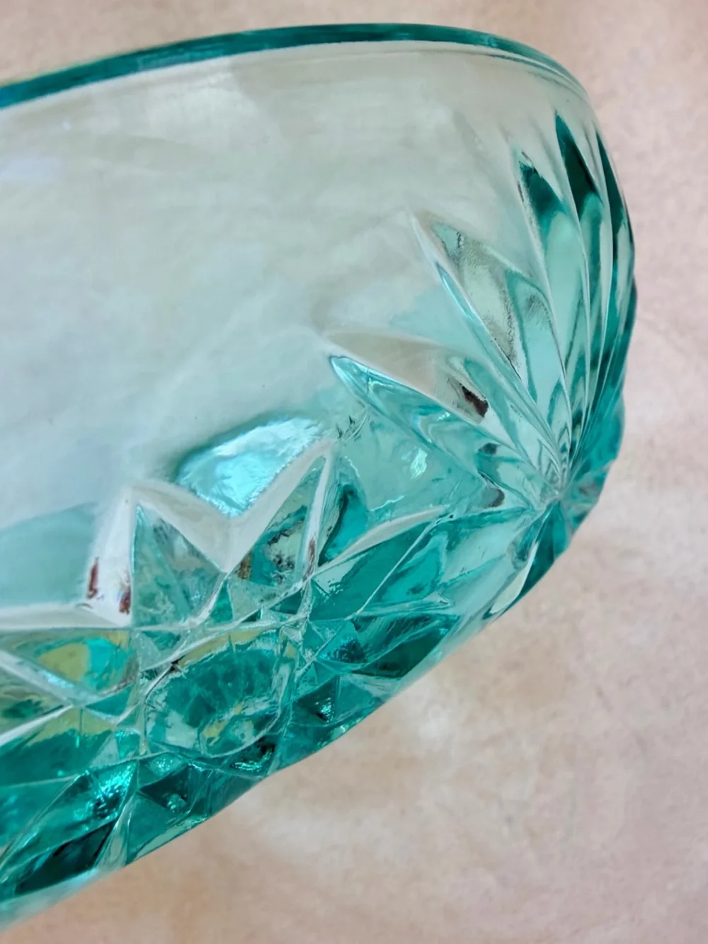 Anchor Hocking Vintage Early American Prescut Aquamarine Blue Glass Bowl Star